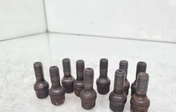 Citroen C4 I Picasso Nuts/bolts 