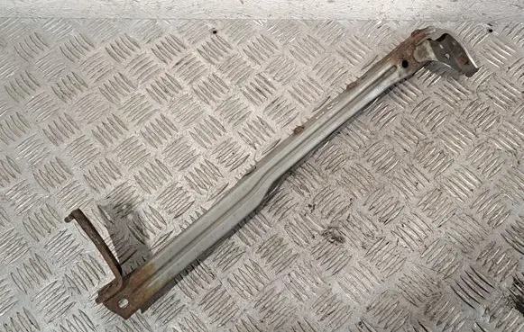 Radiator support slam panel bracket