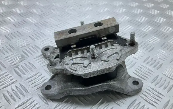 Audi A4 S4 B9 Gearbox mount 8W0399118B 8W0399156