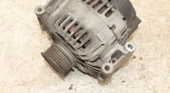 Audi A4 S4 B7 8E 8H Generator/alternator 06D903016