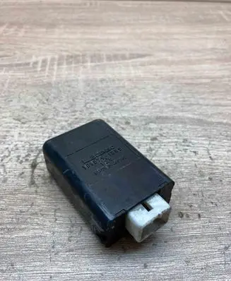 Lexus IS 220D-250-350 Window wiper relay 1015791880