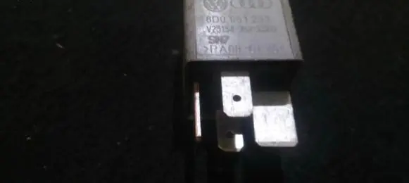 Audi A3 S3 8L Other relay 8d0951253 v23134-j52-x300
