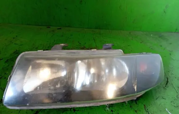 Seat Toledo II (1M) Headlight/headlamp