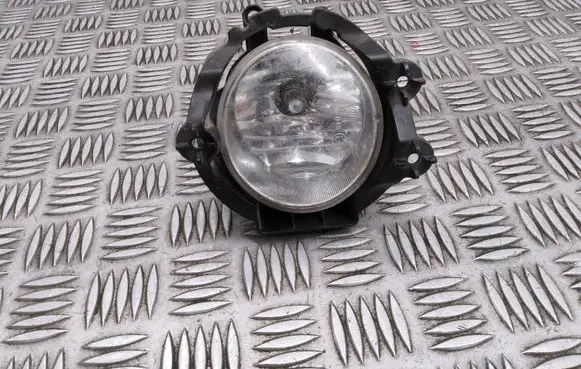 Toyota Auris E180 Front fog light 8121002110 90008490 18112013