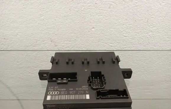Audi A6 S6 C6 4F Comfort/convenience module 8E0907279N 00009773C4 B5S6H10AS2