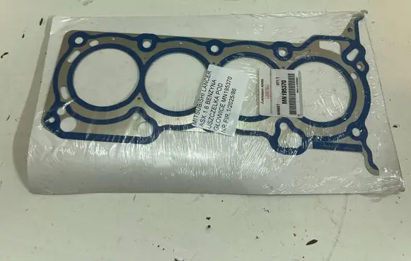Mitsubishi ASX Other cylinder head part MN195370