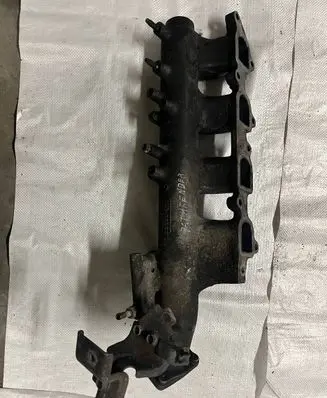 Nissan Pathfinder R51 Intake manifold S1090100