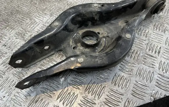 BMW 2 F22 F23 Rear upper control arm/wishbone 6867540