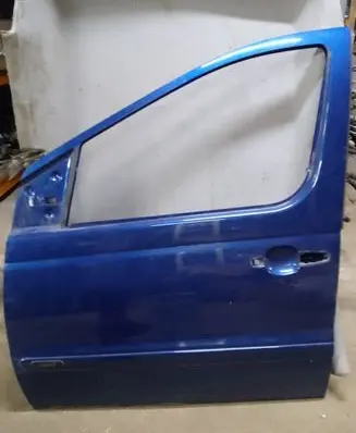Mercedes-Benz Vaneo W414 Front door