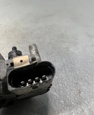 Volvo S60 Wiper motor 1397220627