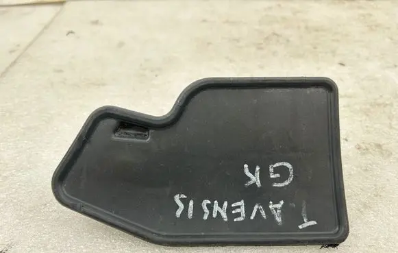 Toyota Avensis T250 Rear mudguard