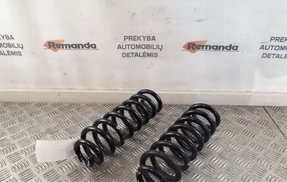 Mercedes-Benz C AMG W205 Rear coil spring
