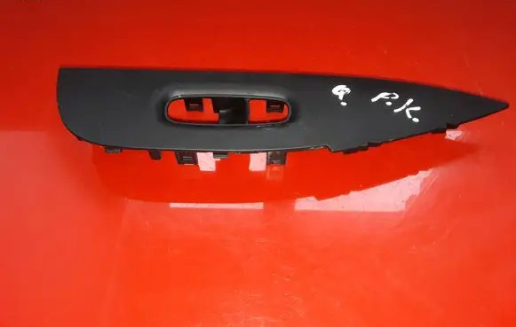 Nissan Qashqai Front door window switch trim 809614EA0AX