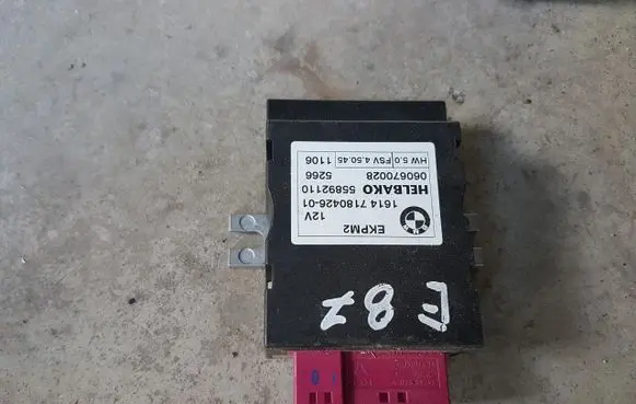 BMW 1 E81 E87 Fuel pump relay 7180426