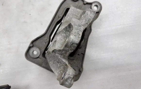 Volvo XC90 Engine mount bracket 31460716