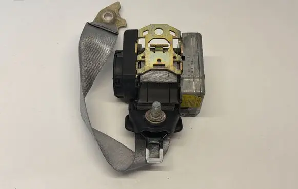 Mercedes-Benz CL C215 Rear seatbelt 2158600485 A2158600485
