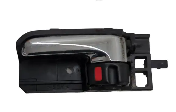 Toyota Corolla Verso E121 Front door interior handle