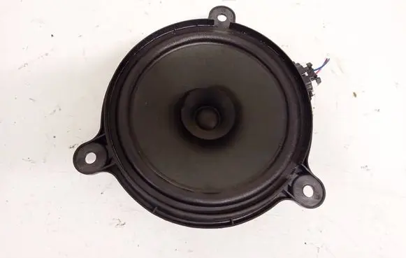Mazda 6 Front door speaker kd4966960 g200602a