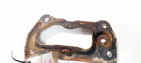 Volkswagen PASSAT B6 Bracket in trunk/boot 