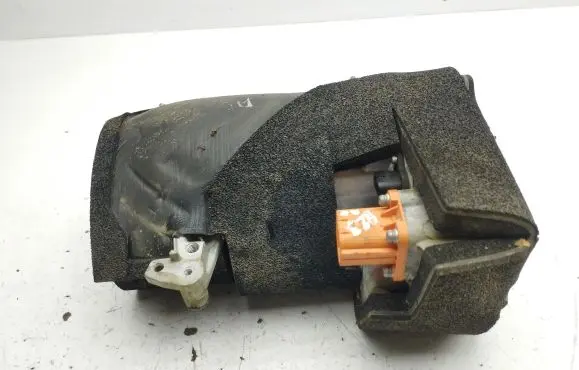 Tesla Model 3 Air conditioning (A/C) compressor (pump)