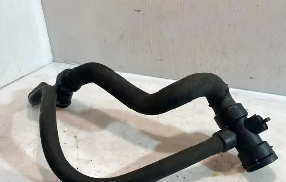 Audi A4 S4 B7 8E 8H Engine coolant pipe/hose 8E0121049T