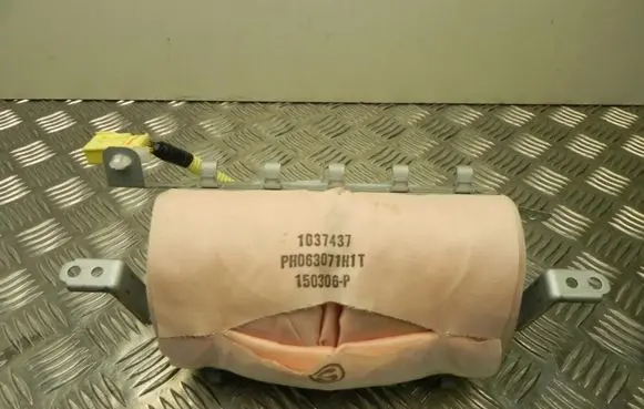 Lexus IS 220D-250-350 Passenger airbag 8214053010 M2086