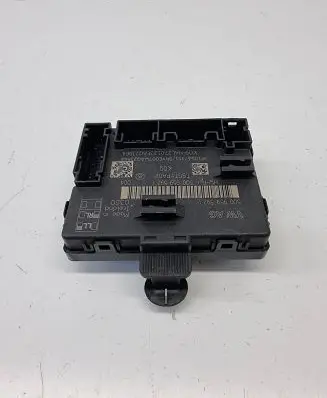 Volkswagen Golf VIII Door control unit/module 5Q0959592L