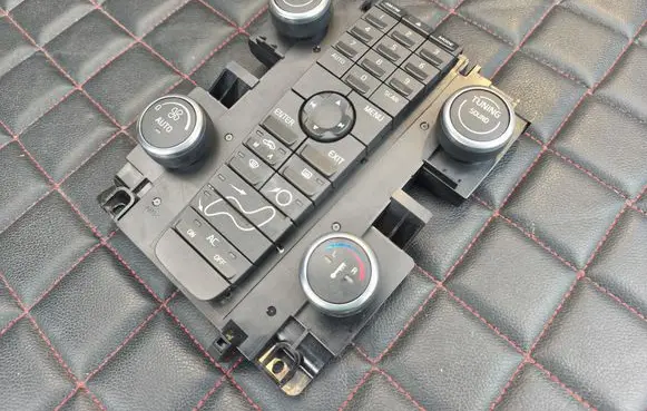 Volvo V50 Climate control unit 30782540 19206