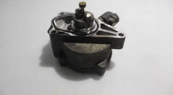 Hyundai i30 Vacuum pump