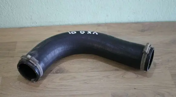 Volvo V50 Intercooler hose/pipe