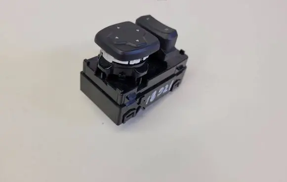 Hyundai Kona I Wing mirror switch 3K548A-1000