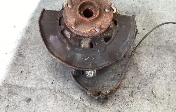 Toyota Prius (XW20) Front wheel hub