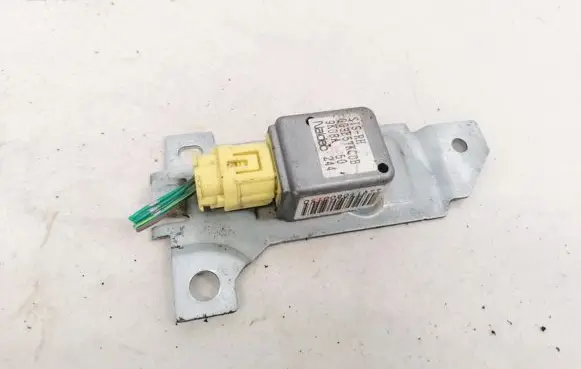 Mazda 626 Airbag deployment crash/impact sensor GG3E57KC0B 9K08A