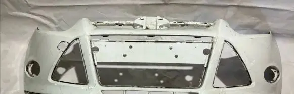 Ford Focus Front bumper BM5117757A 0097A