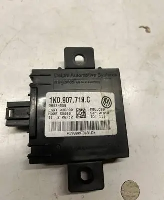 Audi A3 S3 A3 Sportback 8P Alarm control unit/module 1K0907719C