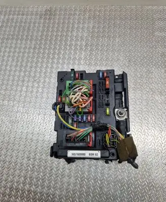 Peugeot 206+ Fuse box set 9657608880 10446761 BSMB2