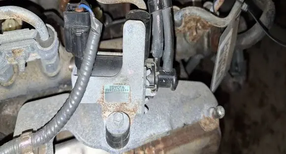Toyota Yaris Turbo solenoid valve 
