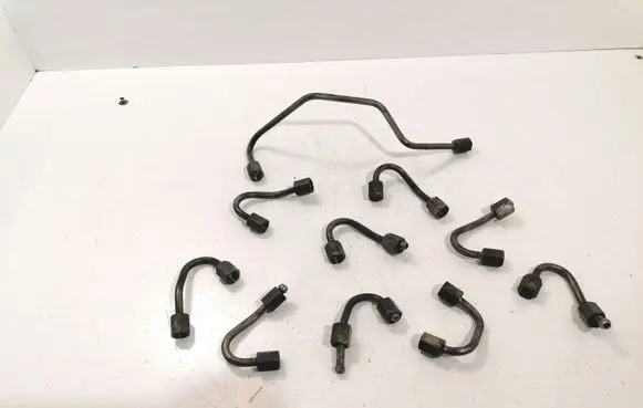 Audi A8 S8 D3 4E Fuel injector supply line/pipe 