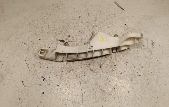 Mitsubishi L200 Front bumper mounting bracket 