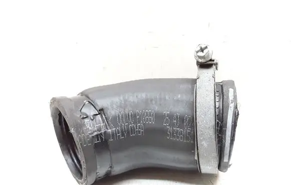 Volvo V40 Intercooler hose/pipe 31338151