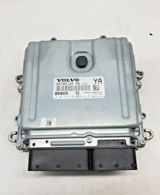 Volvo V70 Engine control unit/module 30785100AB nr1345