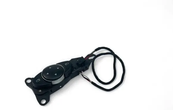 Mercedes-Benz E W211 Wing mirror switch 2118208310