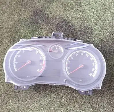 Opel Corsa D Speedometer (instrument cluster) 13285363 1303304