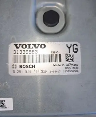 Volvo XC60 Engine control unit/module 31336983 1039S50500 0281018414