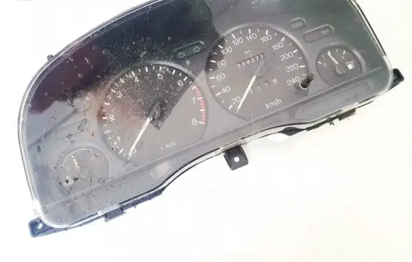 Ford Mondeo MK II Speedometer (instrument cluster) 98bb10849erb 98bb-10849-erb