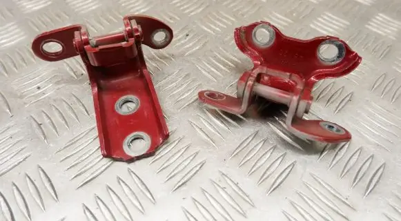 Rear door hinge set