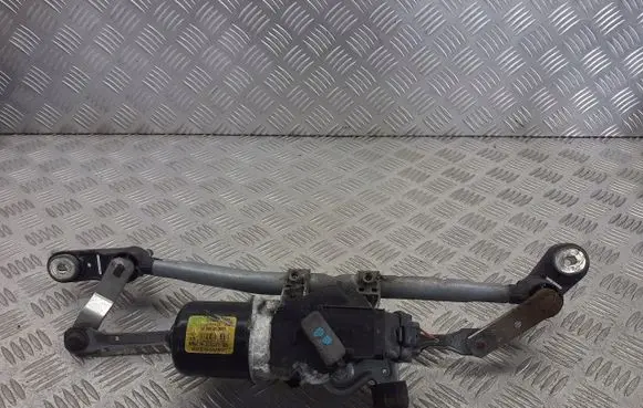 Renault Clio III Front wiper linkage 
