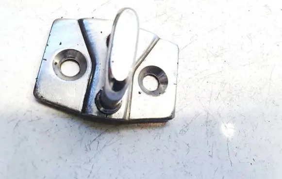 BMW 1 E81 E87 Front door lock loop/hook striker 714870