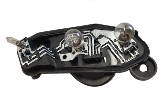 Citroen C5 Tail light bulb cover holder VP8X7X73N005AA