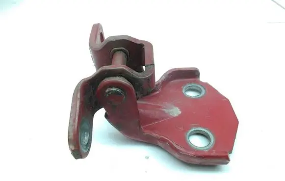 Subaru Impreza I Rear door lower hinge